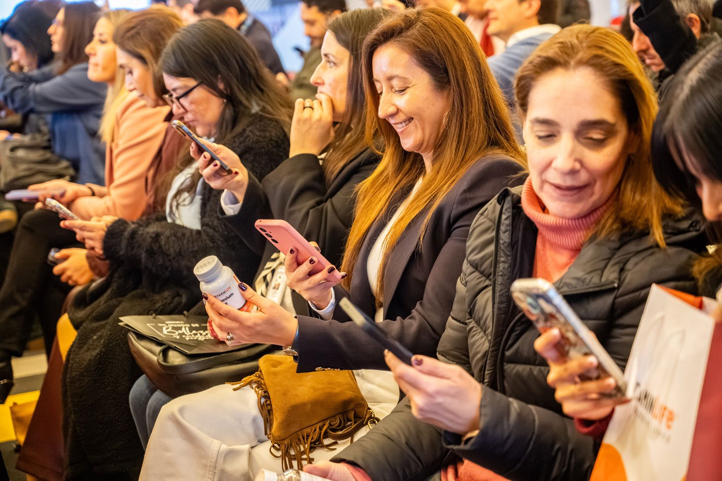 equipos-salcobrand-opensalcobrand-empresas-sb-innovacion-corporativa-innovacion-abierta-venture-client-en-chile-udd-ventures-startups-pilotos-demoday
