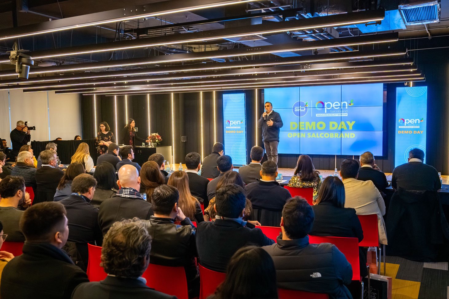 mauricio-caviglia-salcobrand-opensalcobrand-empresas-sb-innovacion-corporativa-innovacion-abierta-venture-client-en-chile-udd-ventures-startups-pilotos-demoday 2026