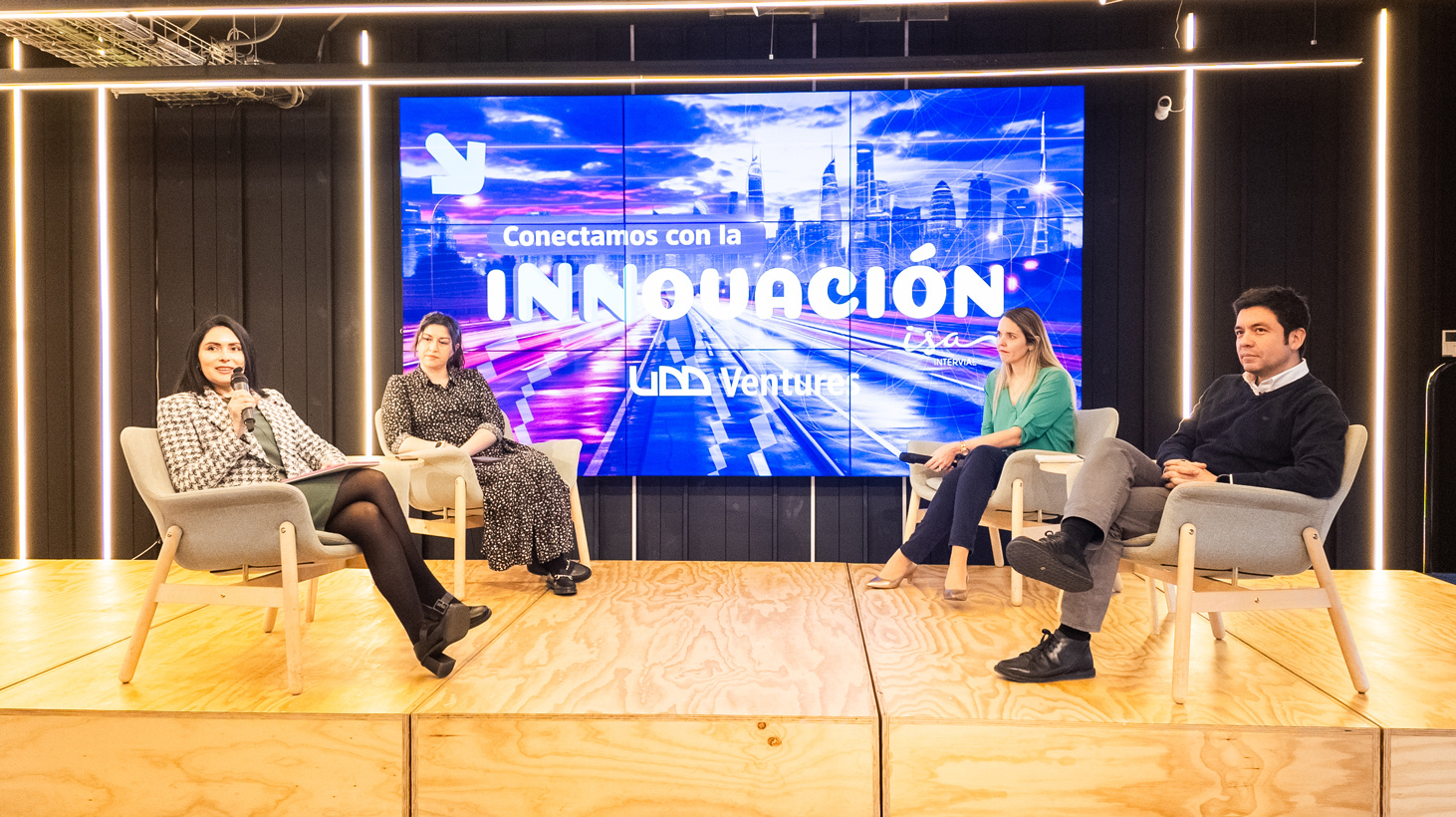 ISA INTERVIAL y UDD Ventures: Un mes de innovación y colaboración